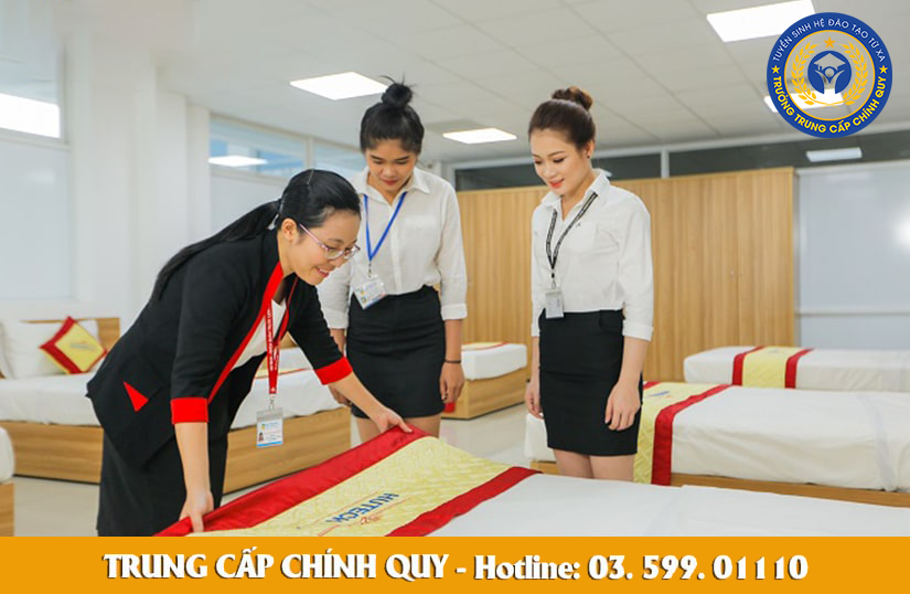 nganh quan tri khach san la gi ra truong lam min